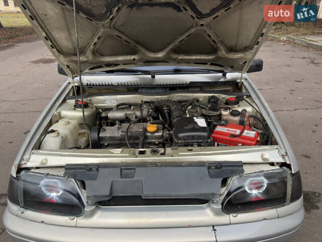 Сірий ВАЗ 2113 Самара, об'ємом двигуна 1.5 л та пробігом 242 тис. км за 1900 $, фото 13 на Automoto.ua