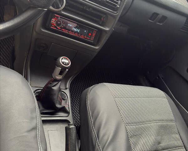 Сірий ВАЗ 2113 Самара, об'ємом двигуна 1.5 л та пробігом 242 тис. км за 1900 $, фото 16 на Automoto.ua