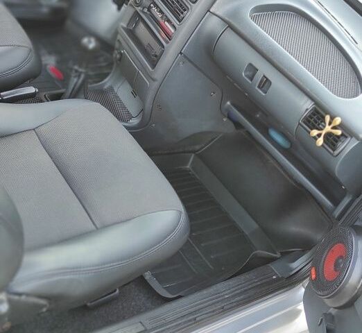 Сірий ВАЗ 2113 Самара, об'ємом двигуна 1.5 л та пробігом 172 тис. км за 2700 $, фото 11 на Automoto.ua