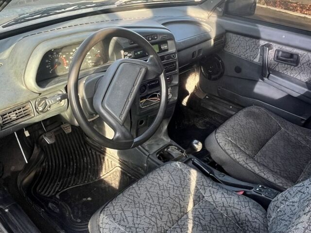 Серый ВАЗ 2113 Самара, объемом двигателя 1.5 л и пробегом 3 тыс. км за 889 $, фото 3 на Automoto.ua