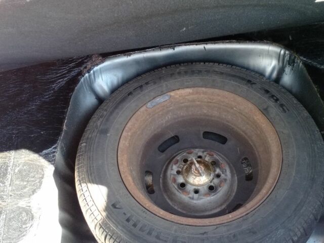 Серый ВАЗ 2113 Самара, объемом двигателя 1.5 л и пробегом 95 тыс. км за 2400 $, фото 14 на Automoto.ua