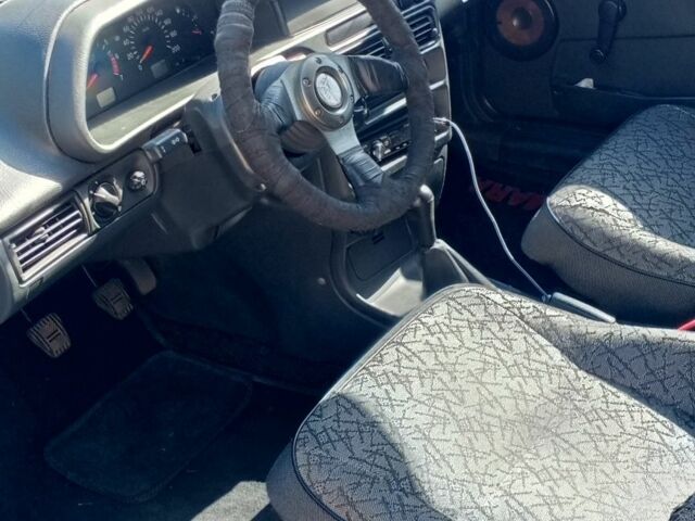 Серый ВАЗ 2113 Самара, объемом двигателя 1.5 л и пробегом 95 тыс. км за 2400 $, фото 7 на Automoto.ua