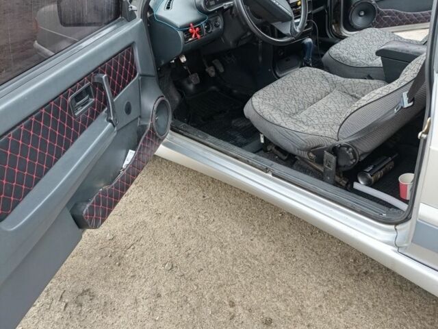 Сірий ВАЗ 2113 Самара, об'ємом двигуна 1.5 л та пробігом 205 тис. км за 1800 $, фото 5 на Automoto.ua