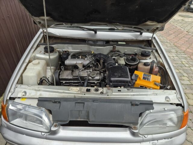 Серый ВАЗ 2113 Самара, объемом двигателя 0 л и пробегом 200 тыс. км за 1599 $, фото 7 на Automoto.ua