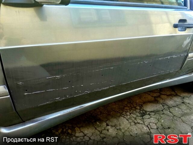 Сірий ВАЗ 2113 Самара, об'ємом двигуна 1.6 л та пробігом 315 тис. км за 1700 $, фото 5 на Automoto.ua