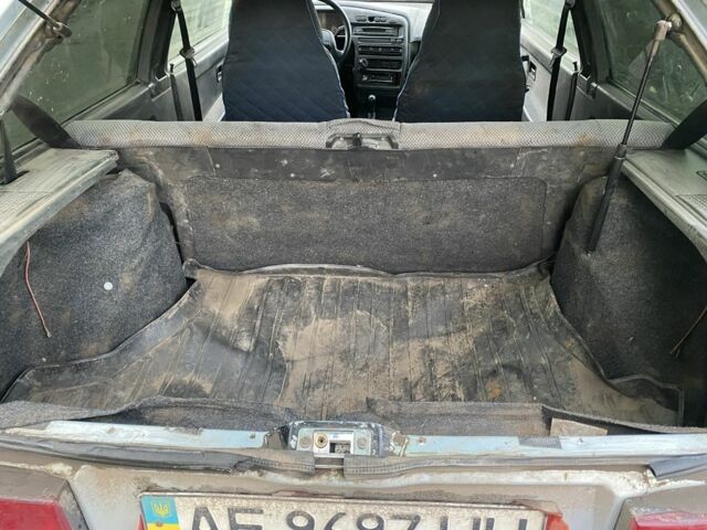 ВАЗ 2113 Самара 2007 в Верхнеднепровске на Automoto.ua Серый ВАЗ 2113 Самара, объемом двигателя 1.6 л и пробегом 200 тыс. км за 1250 $, фото 7 на Automoto.ua