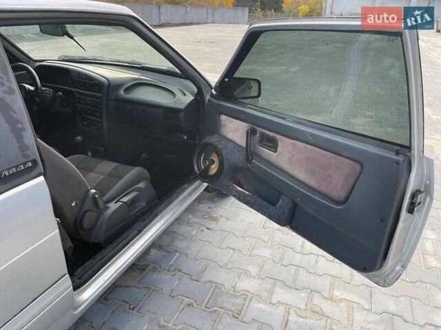 Серый ВАЗ 2113 Самара, объемом двигателя 1.6 л и пробегом 180 тыс. км за 1750 $, фото 19 на Automoto.ua