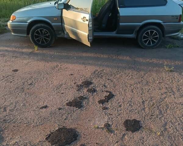 Серый ВАЗ 2113 Самара, объемом двигателя 1.6 л и пробегом 250 тыс. км за 1500 $, фото 18 на Automoto.ua
