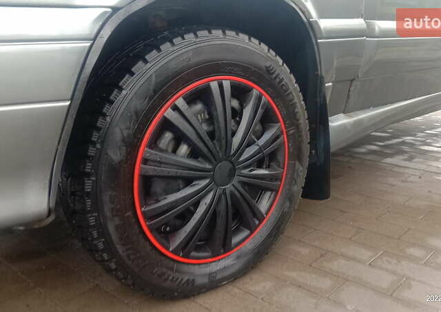 Серый ВАЗ 2113 Самара, объемом двигателя 1.6 л и пробегом 250 тыс. км за 2300 $, фото 8 на Automoto.ua