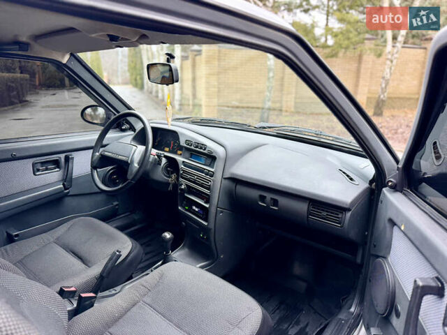 Серый ВАЗ 2113 Самара, объемом двигателя 1.6 л и пробегом 133 тыс. км за 2799 $, фото 16 на Automoto.ua