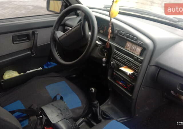 Серый ВАЗ 2113 Самара, объемом двигателя 1.6 л и пробегом 250 тыс. км за 2300 $, фото 11 на Automoto.ua