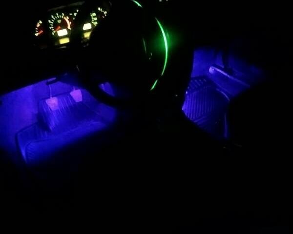 Серый ВАЗ 2113 Самара, объемом двигателя 1.6 л и пробегом 250 тыс. км за 1500 $, фото 3 на Automoto.ua