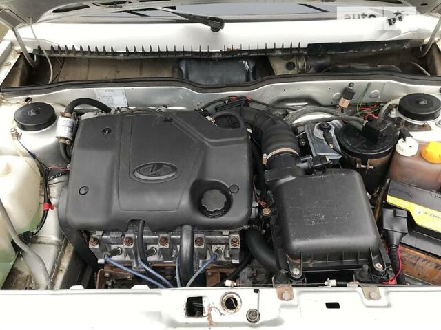 Сірий ВАЗ 2113 Самара, об'ємом двигуна 1.6 л та пробігом 193 тис. км за 2100 $, фото 6 на Automoto.ua