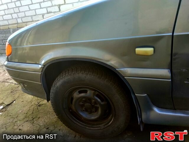 Сірий ВАЗ 2113 Самара, об'ємом двигуна 1.6 л та пробігом 315 тис. км за 1700 $, фото 6 на Automoto.ua