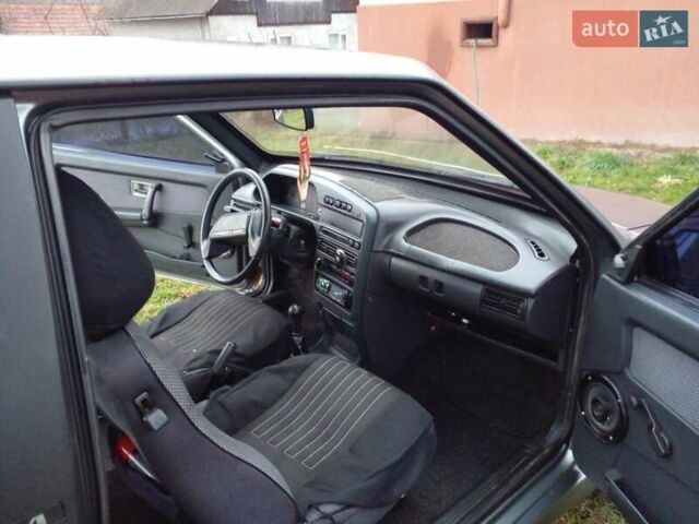 Сірий ВАЗ 2113 Самара, об'ємом двигуна 1.6 л та пробігом 118 тис. км за 1150 $, фото 2 на Automoto.ua