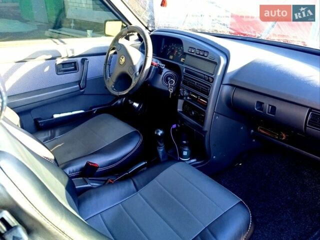 Серый ВАЗ 2113 Самара, объемом двигателя 1.6 л и пробегом 113 тыс. км за 2300 $, фото 2 на Automoto.ua