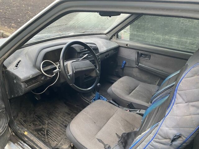 ВАЗ 2113 Самара 2007 в Верхнеднепровске на Automoto.ua Серый ВАЗ 2113 Самара, объемом двигателя 1.6 л и пробегом 200 тыс. км за 1250 $, фото 4 на Automoto.ua