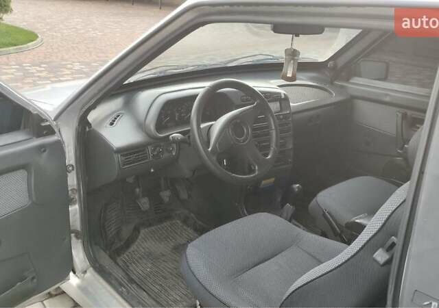 Сірий ВАЗ 2113 Самара, об'ємом двигуна 1.6 л та пробігом 174 тис. км за 1700 $, фото 6 на Automoto.ua
