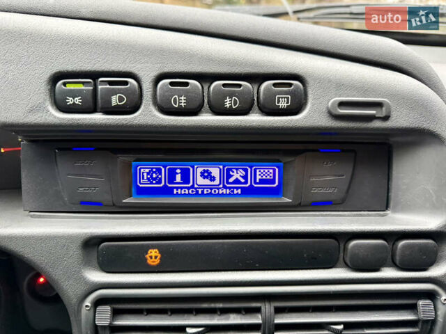 Серый ВАЗ 2113 Самара, объемом двигателя 1.6 л и пробегом 133 тыс. км за 2799 $, фото 26 на Automoto.ua