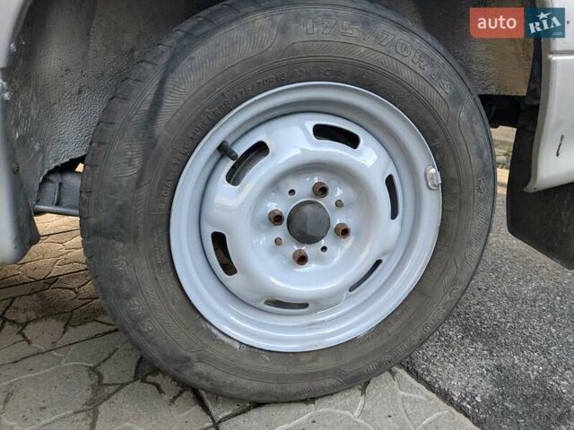 Серый ВАЗ 2113 Самара, объемом двигателя 1.6 л и пробегом 65 тыс. км за 3000 $, фото 9 на Automoto.ua