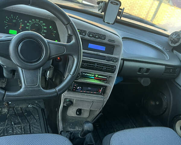 Серый ВАЗ 2113 Самара, объемом двигателя 1.6 л и пробегом 215 тыс. км за 2200 $, фото 19 на Automoto.ua