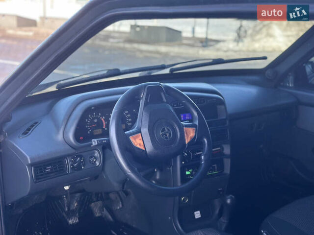 Серый ВАЗ 2113 Самара, объемом двигателя 1.6 л и пробегом 164 тыс. км за 2550 $, фото 17 на Automoto.ua