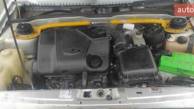 Серый ВАЗ 2113 Самара, объемом двигателя 1.6 л и пробегом 280 тыс. км за 1800 $, фото 8 на Automoto.ua