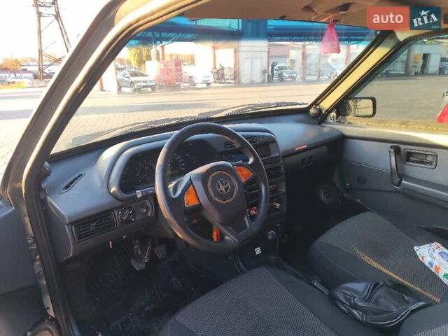 Сірий ВАЗ 2113 Самара, об'ємом двигуна 1.6 л та пробігом 159 тис. км за 2550 $, фото 18 на Automoto.ua