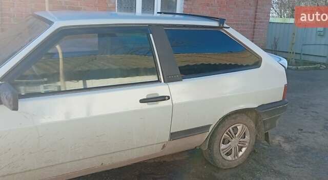 Серый ВАЗ 2113 Самара, объемом двигателя 1.6 л и пробегом 297 тыс. км за 1100 $, фото 2 на Automoto.ua