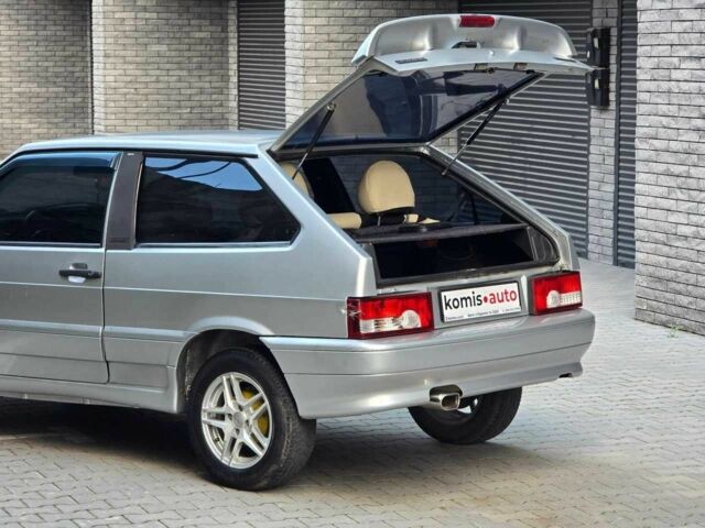 ВАЗ 2113 Самара 2010 в Хмельницком на Automoto.ua Серый ВАЗ 2113 Самара, объемом двигателя 1.6 л и пробегом 120 тыс. км за 2299 $, фото 9 на Automoto.ua