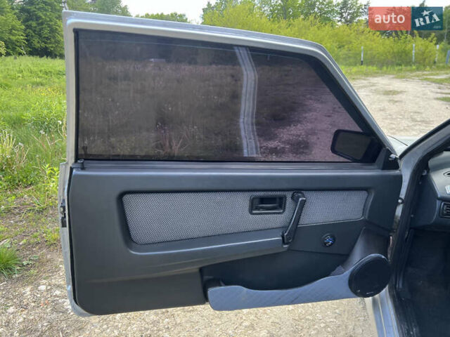 Серый ВАЗ 2113 Самара, объемом двигателя 1.6 л и пробегом 225 тыс. км за 1600 $, фото 12 на Automoto.ua