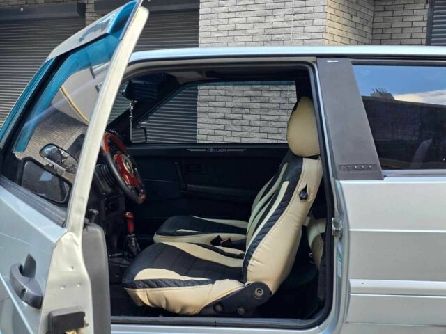 ВАЗ 2113 Самара 2010 в Хмельницком на Automoto.ua Серый ВАЗ 2113 Самара, объемом двигателя 1.6 л и пробегом 120 тыс. км за 2299 $, фото 14 на Automoto.ua