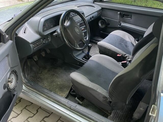 Сірий ВАЗ 2113 Самара, об'ємом двигуна 1.6 л та пробігом 250 тис. км за 1850 $, фото 6 на Automoto.ua
