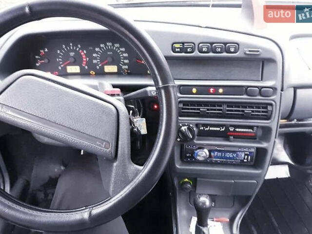 Серый ВАЗ 2113 Самара, объемом двигателя 1.6 л и пробегом 220 тыс. км за 1650 $, фото 5 на Automoto.ua