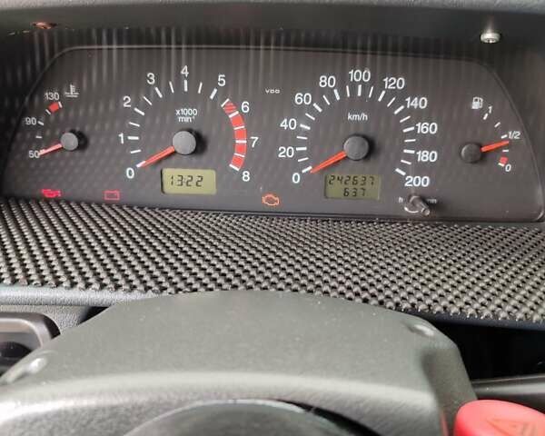 Сірий ВАЗ 2113 Самара, об'ємом двигуна 1.6 л та пробігом 242 тис. км за 2500 $, фото 39 на Automoto.ua