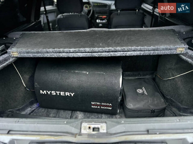 Сірий ВАЗ 2113 Самара, об'ємом двигуна 1.6 л та пробігом 134 тис. км за 3000 $, фото 25 на Automoto.ua