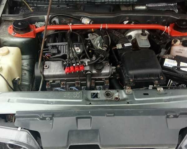 Серый ВАЗ 2113 Самара, объемом двигателя 1.5 л и пробегом 249 тыс. км за 2050 $, фото 2 на Automoto.ua