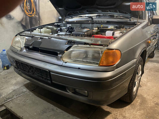 Серый ВАЗ 2113 Самара, объемом двигателя 1.6 л и пробегом 195 тыс. км за 2700 $, фото 2 на Automoto.ua