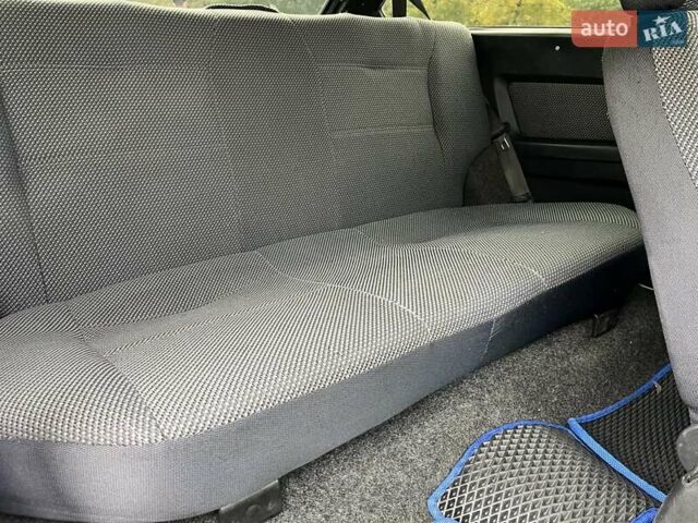 Серый ВАЗ 2113 Самара, объемом двигателя 1.6 л и пробегом 60 тыс. км за 2400 $, фото 9 на Automoto.ua