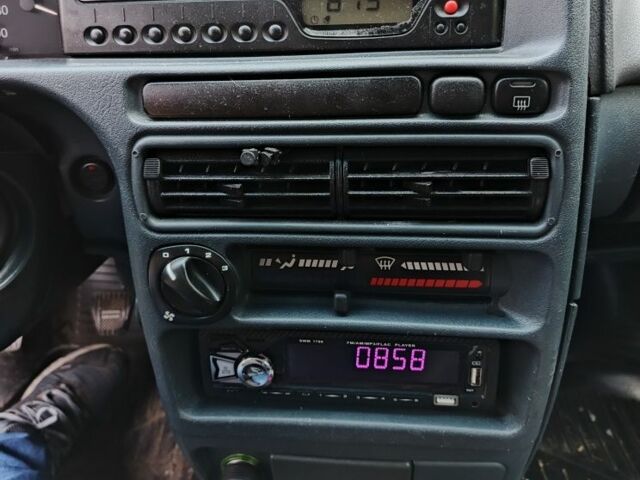 Сірий ВАЗ 2113 Самара, об'ємом двигуна 1.6 л та пробігом 160 тис. км за 1500 $, фото 3 на Automoto.ua