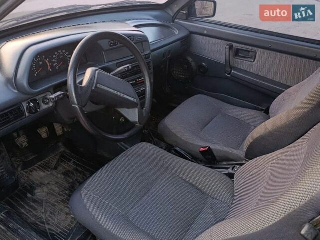 Серый ВАЗ 2113 Самара, объемом двигателя 1.6 л и пробегом 183 тыс. км за 2200 $, фото 4 на Automoto.ua