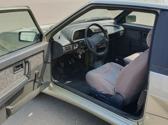 Сірий ВАЗ 2113 Самара, об'ємом двигуна 0 л та пробігом 270 тис. км за 1200 $, фото 5 на Automoto.ua