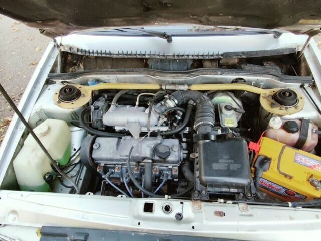 ВАЗ 2113 Самара 2006 в Лозовой на Automoto.ua Серый ВАЗ 2113 Самара, объемом двигателя 1.5 л и пробегом 155 тыс. км за 2700 $, фото 7 на Automoto.ua