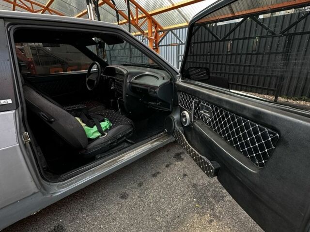 Сірий ВАЗ 2113 Самара, об'ємом двигуна 1.6 л та пробігом 219 тис. км за 1400 $, фото 6 на Automoto.ua
