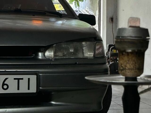 Серый ВАЗ 2113 Самара, объемом двигателя 1.6 л и пробегом 300 тыс. км за 1600 $, фото 1 на Automoto.ua