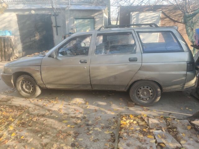 Серый ВАЗ 2113 Самара, объемом двигателя 1.5 л и пробегом 270 тыс. км за 650 $, фото 3 на Automoto.ua