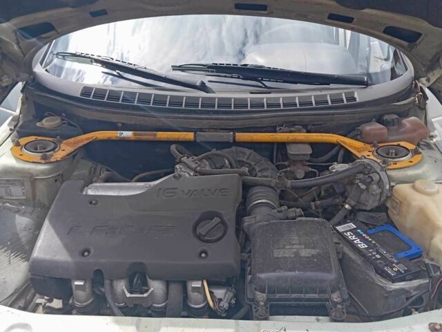 Серый ВАЗ 2113 Самара, объемом двигателя 1.5 л и пробегом 250 тыс. км за 1072 $, фото 1 на Automoto.ua