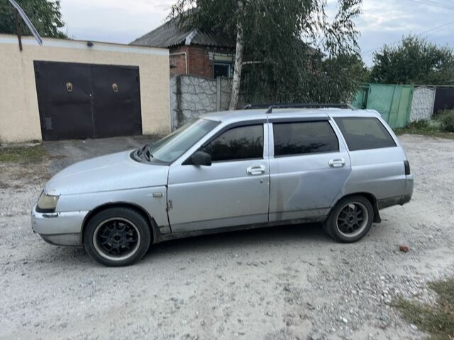 Серый ВАЗ 2113 Самара, объемом двигателя 1.5 л и пробегом 374 тыс. км за 1400 $, фото 2 на Automoto.ua