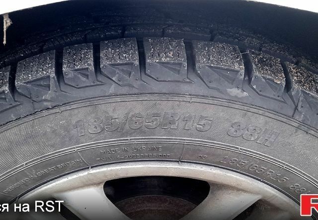 Серый ВАЗ 2113 Самара, объемом двигателя 1.6 л и пробегом 320 тыс. км за 1500 $, фото 4 на Automoto.ua