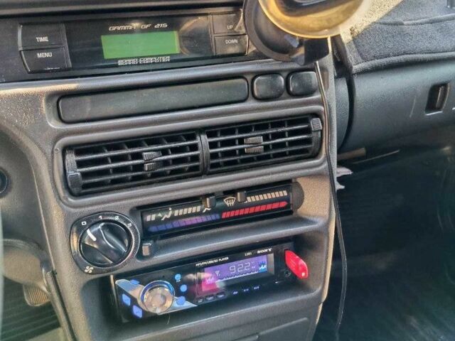 Синій ВАЗ 2113 Самара, об'ємом двигуна 1.5 л та пробігом 250 тис. км за 2000 $, фото 6 на Automoto.ua